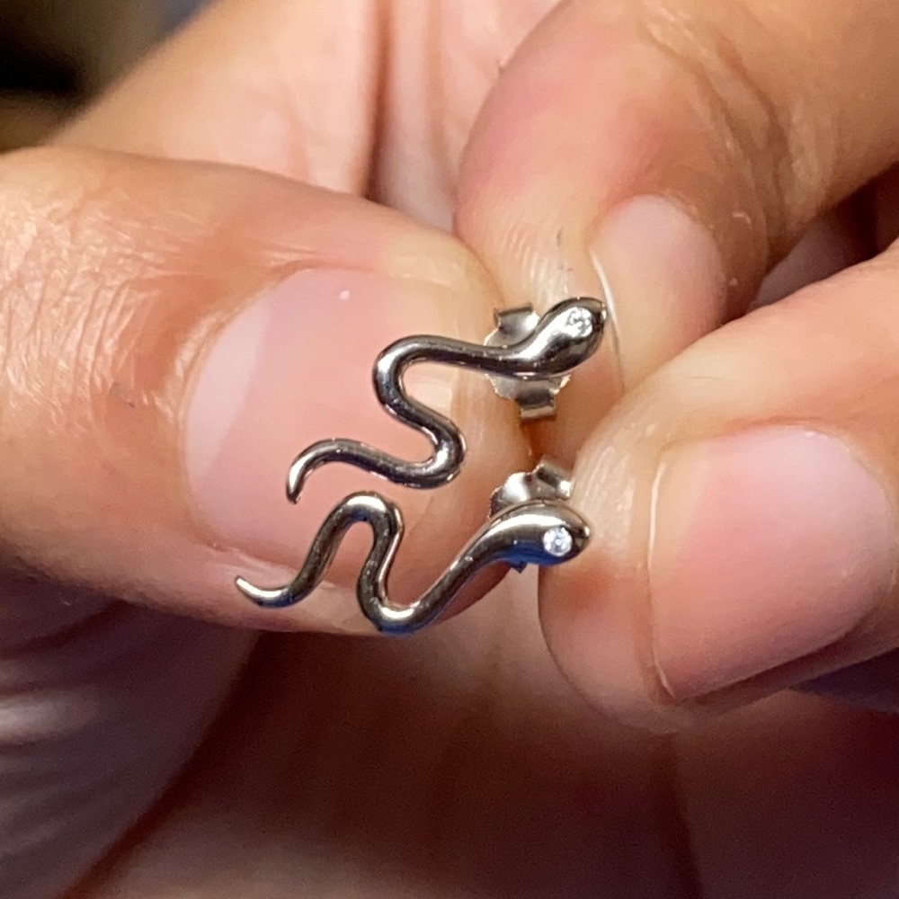 💍SS 925 Snake Earrings w/ CZ eye💍